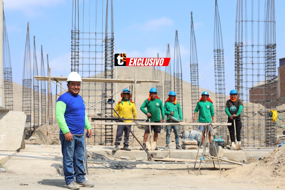 Américo aprendió el oficio de su padre y hoy, con 20 años de experiencia, mantiene viva esa herencia familiar con el respaldo de los productos Progresol. Foto: Violeta Ayasta / Trome.