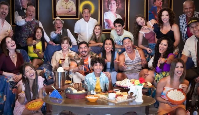 Elenco de Al fondo hay sitio se reúne para ver el estreno de la nueva temporada