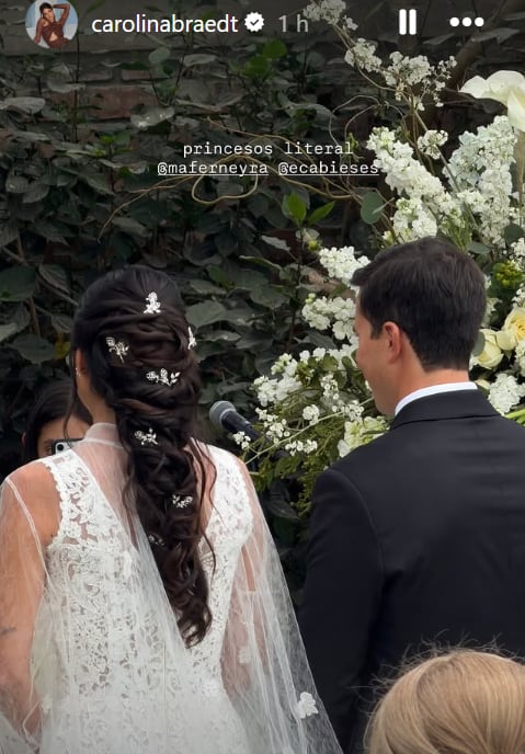 Mafer Neyra y Ernesto Cabieses durante la ceremonia de su boda.