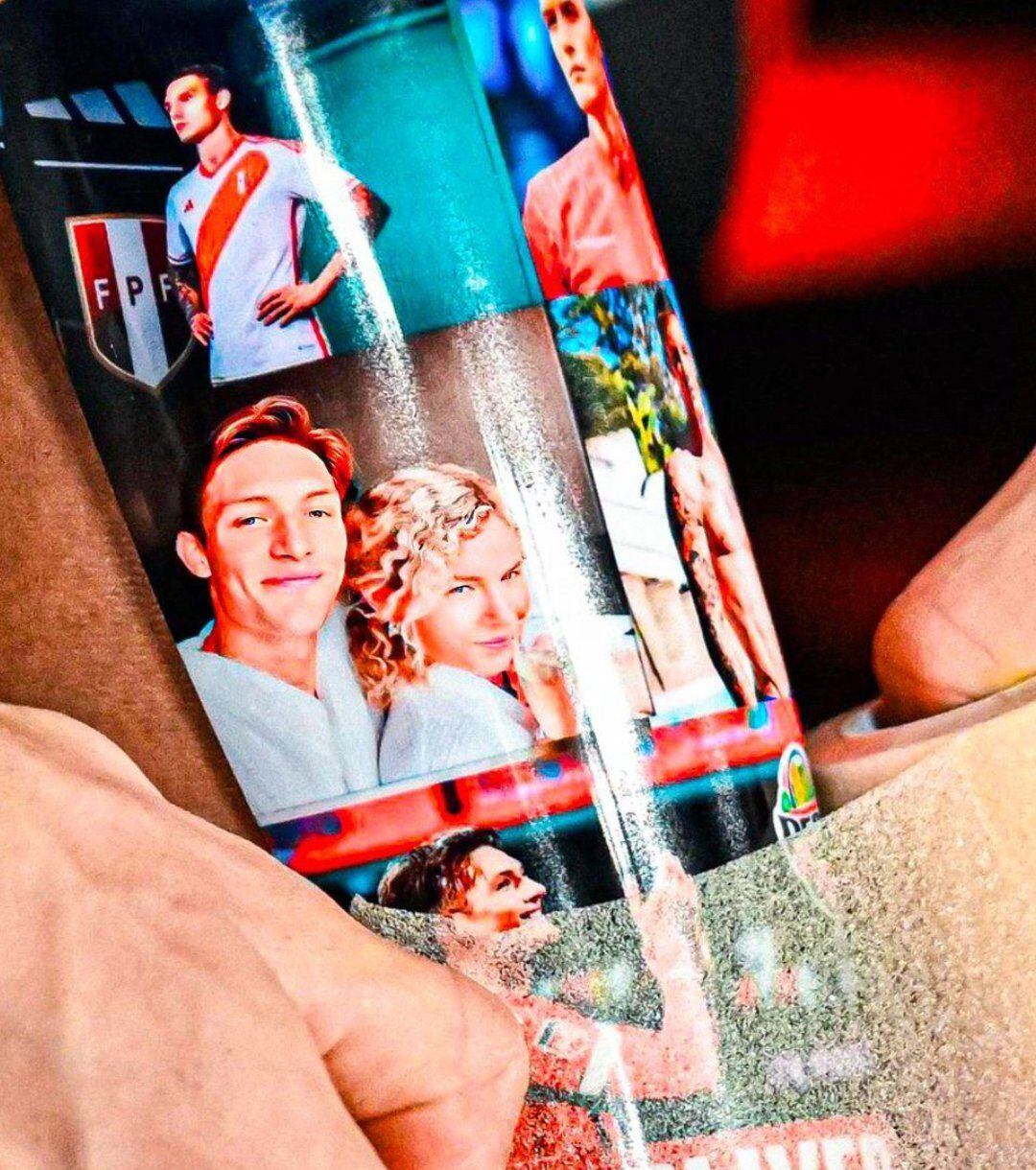 La canilleras especiales de Oliver Sonne con emotivas fotos que no pudo estrenar (Foto: Alex Melgarejo)