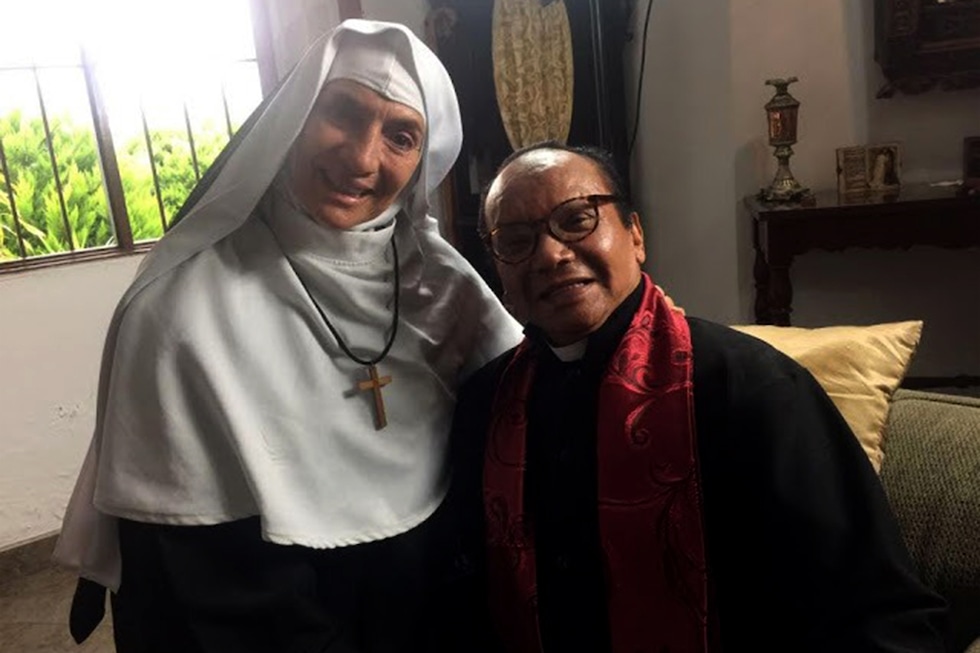 Aunque fue reconocida como actriz de teatro y televisión, Claudia no solo se dedicó a las artes, su lucha por la preservación de la tierra y el ambiente trascendió los escenarios. Lamentablemente la actriz peruana, abrazó la muerte a los 68 años, para tristeza de familiares, amigos y seguidores.
<div>
<a href="https://www.tiendaelcomercio.com/" target="_blank">
<img src=https://cloudfront-us-east-1.images.arcpublishing.com/elcomercio/XVX2QLAMXNGRFOZYJHTK2CI3HA.jpg width="100%">
</a>
</div>