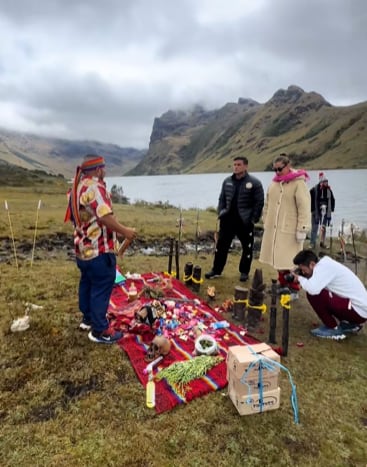 Karla Tarazona y Christian Domínguez visitaron Las Huaringas. Foto: TikTok | maestrochungavidente