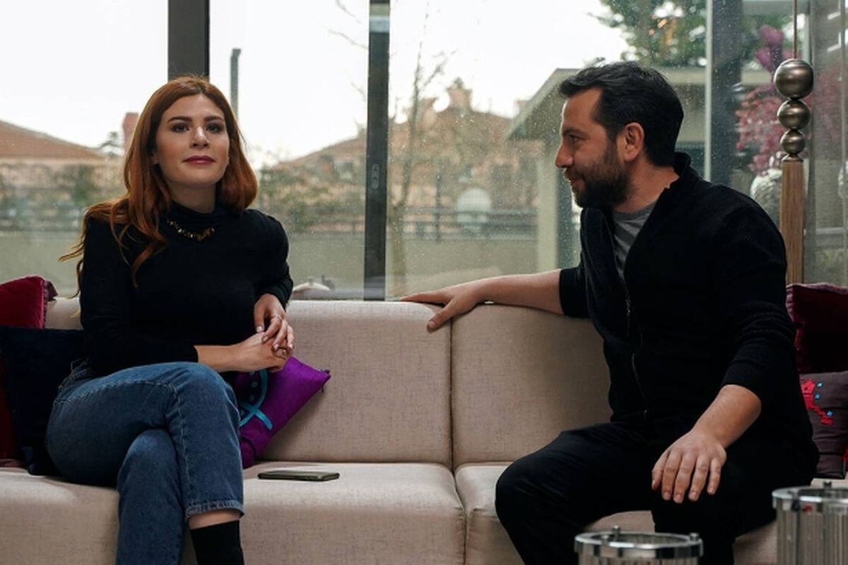 Melih y Bahar en "Infiel" (Foto: Medyapim)