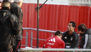 ¿Otra baja más? Gianluca Lapadula no entrenó a la par de sus compañeros | VIDEO