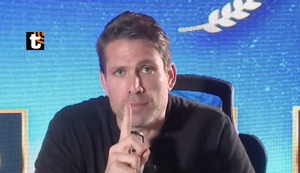 Paco Bazán explota EN VIVO y lanza el celular tras no ser nominado a Premios Luminy: “¡Métanselo por donde les quepa!”