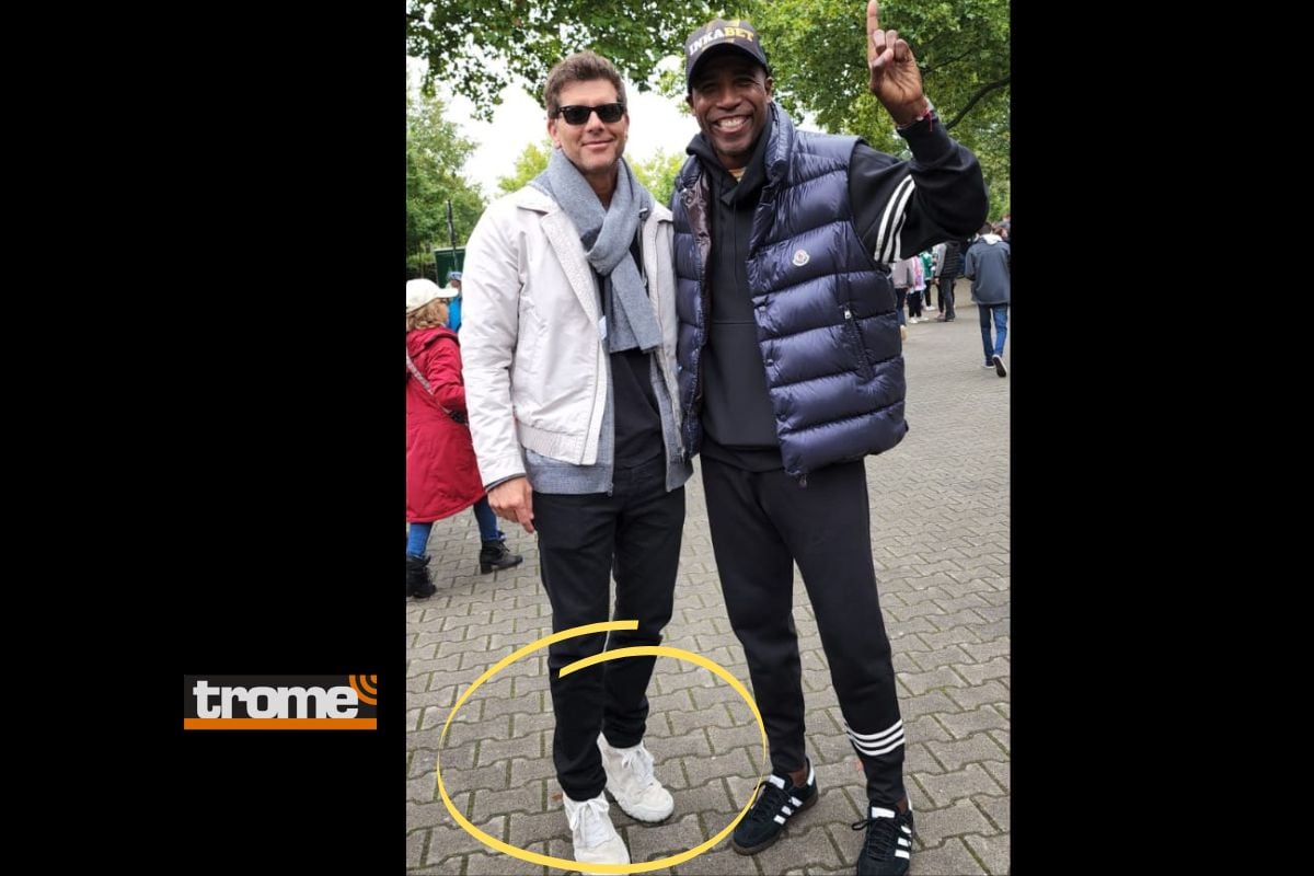 Actor buscó no quedar mas bajo que Luis Guadalupe y separó en puntas de pie (Foto: José Lara)