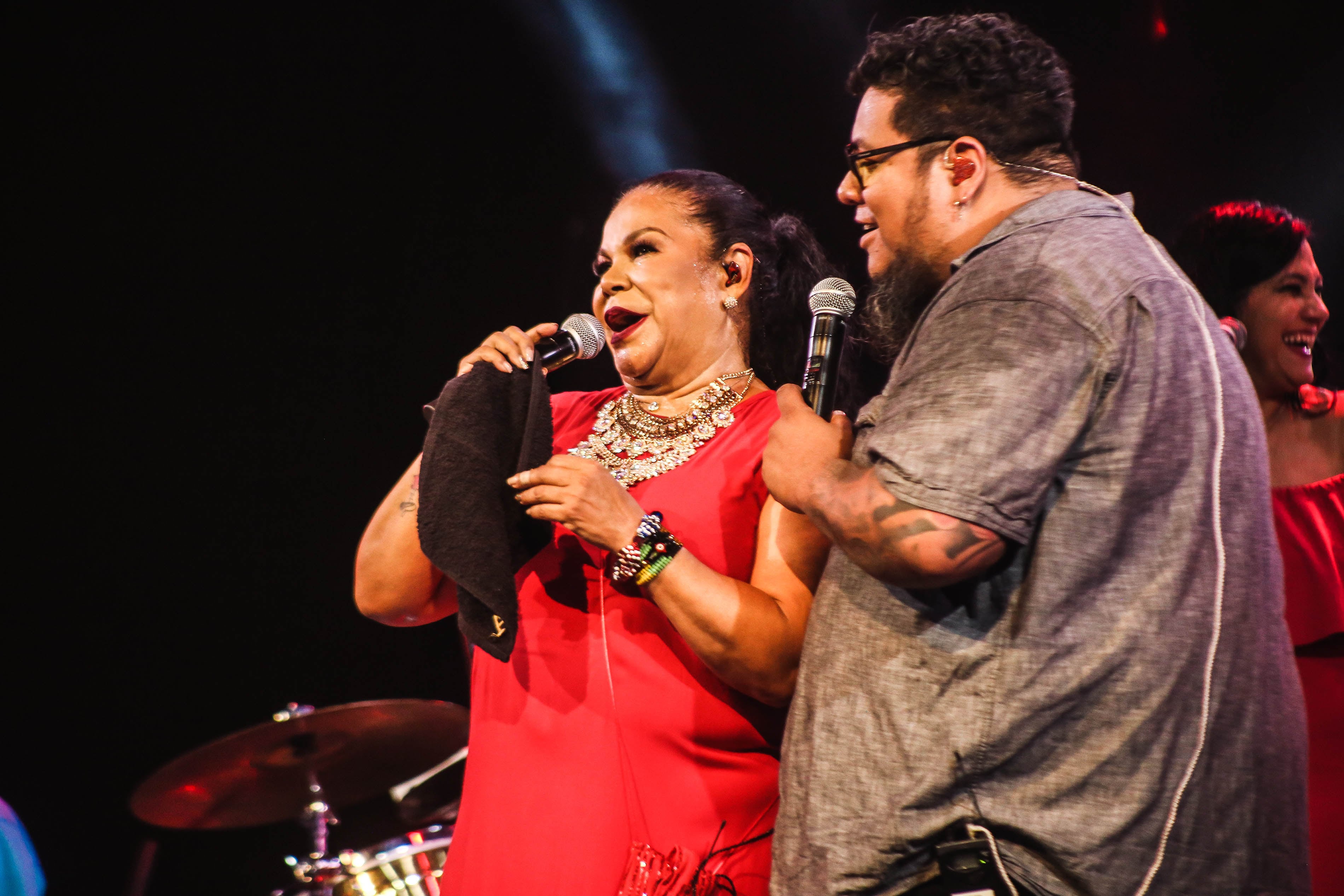 Eva Ayllón y su hijo Carlos (Foto: Difusión)