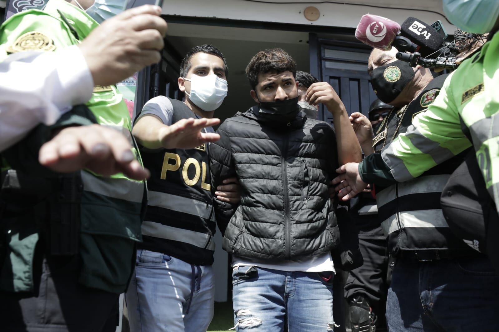 Asaltantes fueron puestos a disposición de la Dirincri foto: Jessica Vicente GEC