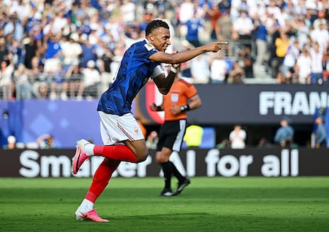 ¡Mbappé hace historia! Marcó un golazo ante Suecia, puso en ventaja a Francia y rompió un récord que ni M...