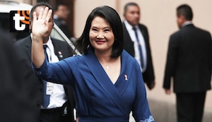 Keiko Fujimori llega con elegante vestido azul al Palacio Torre Tagle: ¿en qué está inspirado el traje de la mandataria?