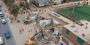 Demuelen casas para ampliar vía Panamericana Norte en Puente Piedra