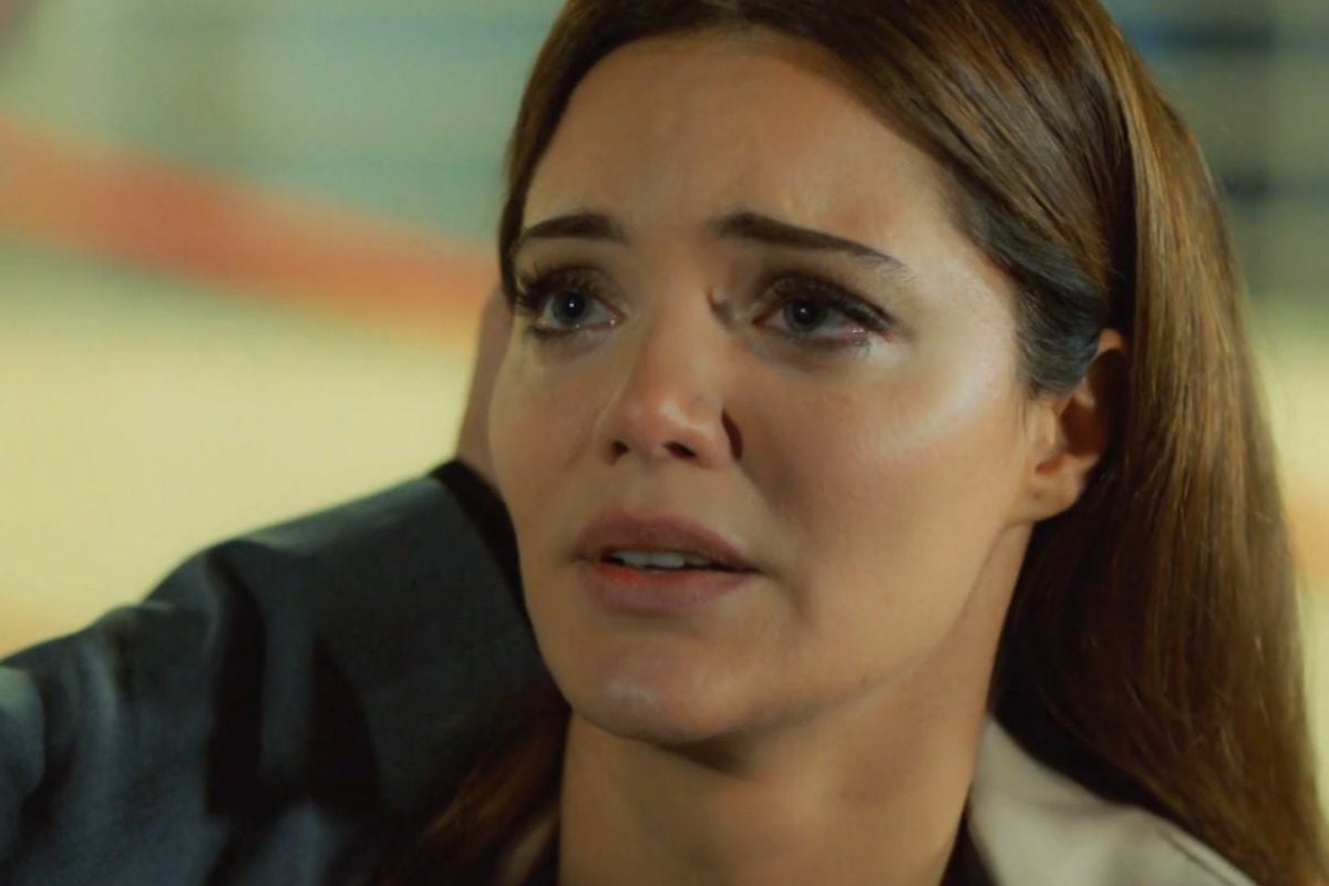 Züleyha Altun llorando en "Tierra amarga" (Foto: Tims & B Productions)