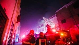 Infierno arrasa antigua quinta en el Centro Histórico de Lima | VIDEO