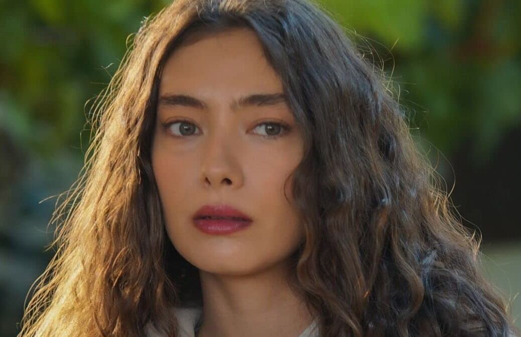 Neslihan Atagül como Nare en la telenovela turca. (Foto: O3 Medya)