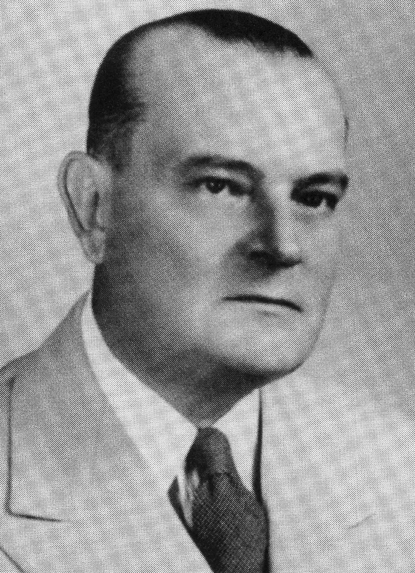 Doctor Guillermo Almenara Irigoyen.