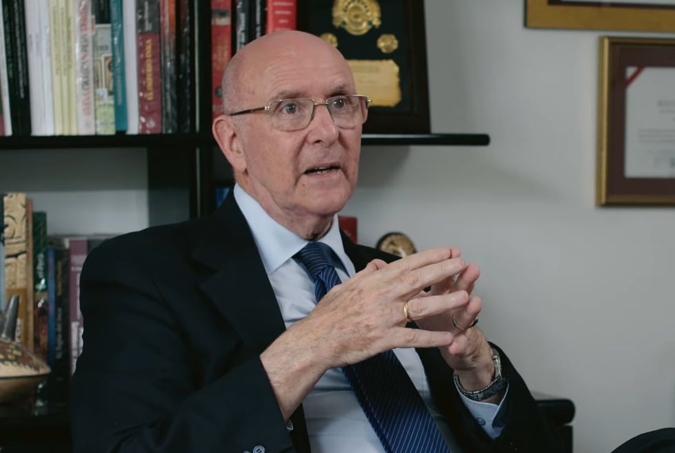 Abogado Pinkas Flint reveló oferta de Universitario a Gremco. (YouTube Carlos Ocaña)