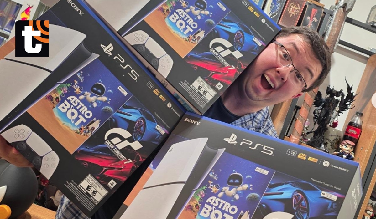 Phillip sorprendió a los tres responsables de su mesa al entregarles un vale para canjear una consola PlayStation 5 a cada uno.