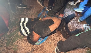 Juliaca: Pobladores masacran a 3 policías y salvan de linchamiento