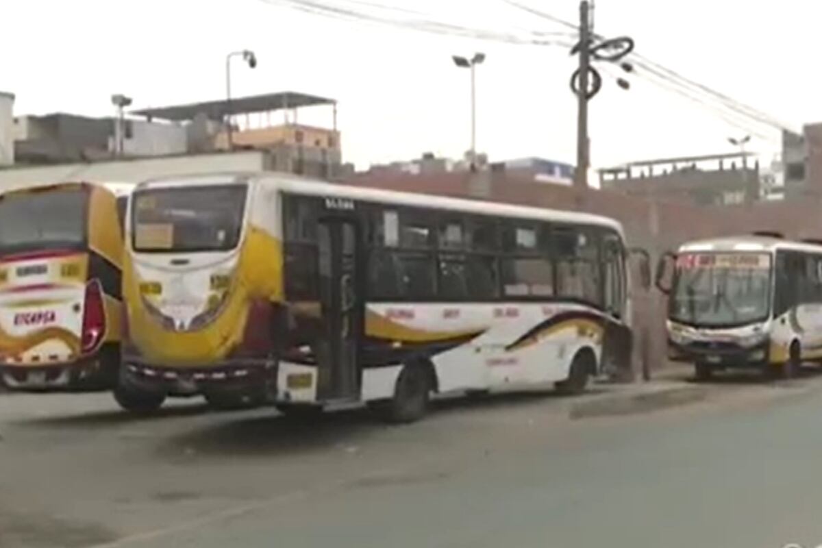 Ruta Callao-Ate queda paralizada tras nuevas amenazas de extorsionadores. (Foto: Captura/América Noticias)