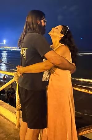 Mayra Couto templada de colombiano Juan Camilo