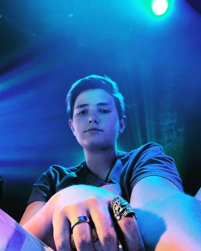 Santiago Rulli Galliano ha vivido varias situaciones incómodas debido a su altura (Foto: Santiago Rulli Galliano/ Instagram)