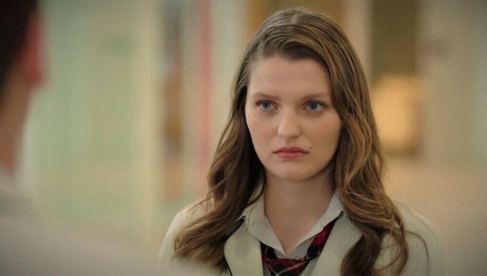 Emir humilla a Harika en la telenovela turca "Hermanos" (Foto: NG Medya)