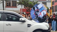 ¡Ataque salvaje en pleno centro de Trujillo! Sicarios disparan más de 20 veces contra camioneta y dejan tres heridos