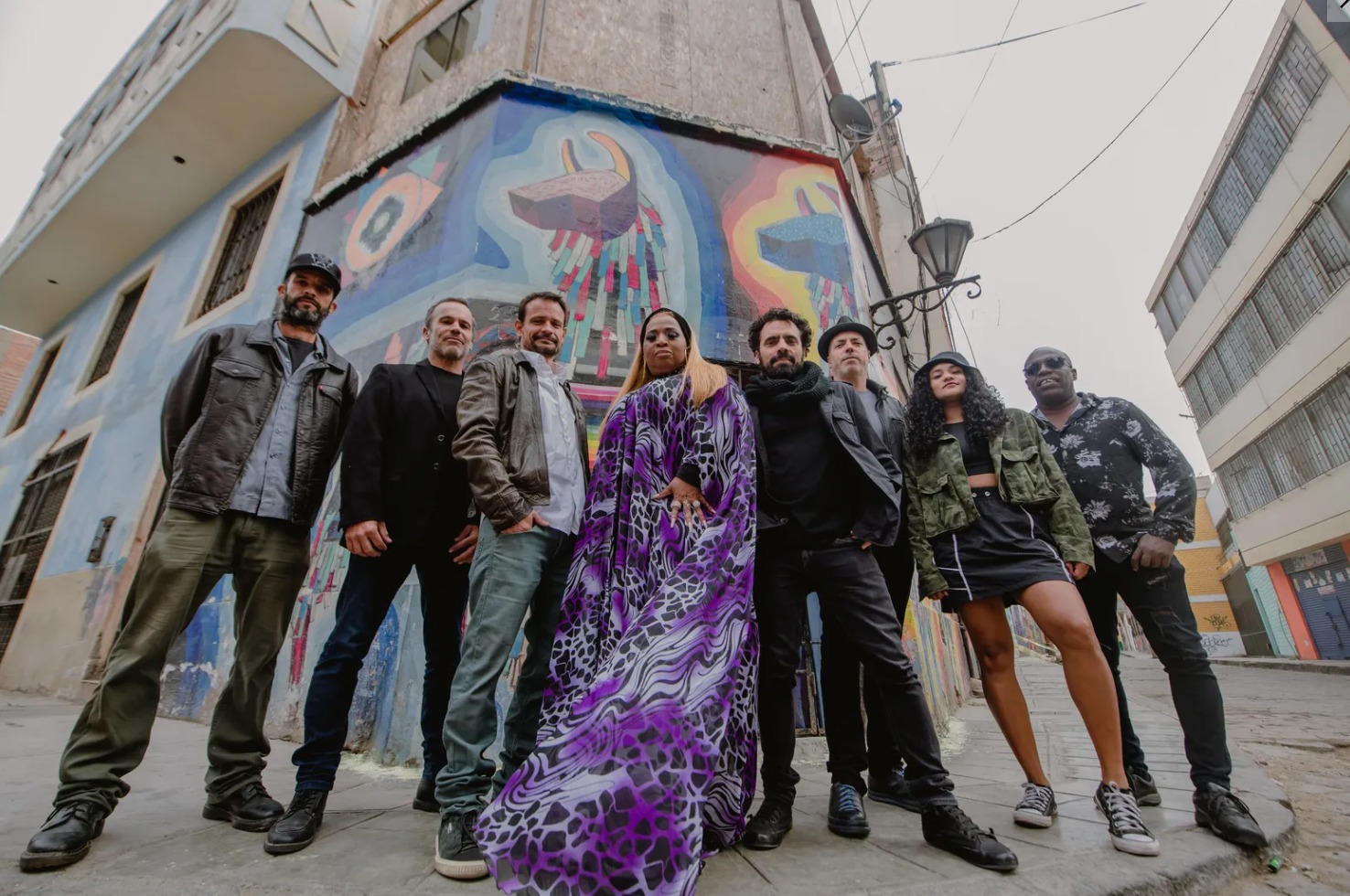 Novalima, cuya música combina la tradición con lo contemporáneo.