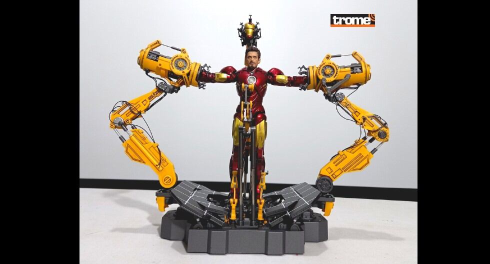 Peruano presenta parte de su gran colección que postula a un Guinness y la puede conocer en el Museo de Iron Man instalado en Plaza Norte. (Miguel Javier / Trome)