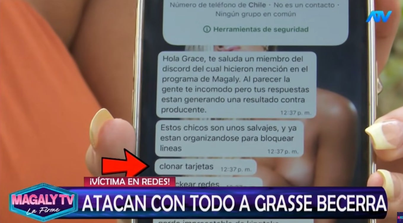 Seguidores de Kingteka atacan a Grasse Becerra.