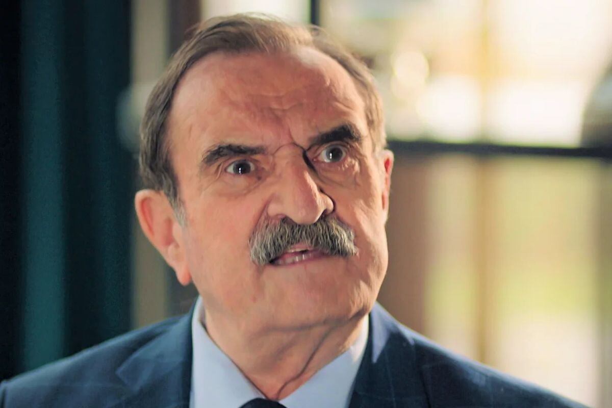 Ömer secuestra a Hikmet en "Inocentes" (Foto: OGM Pictures)