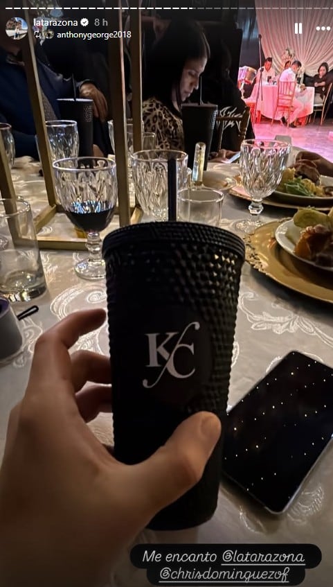 Recuerdo de la boda de Domínguez y Karla.