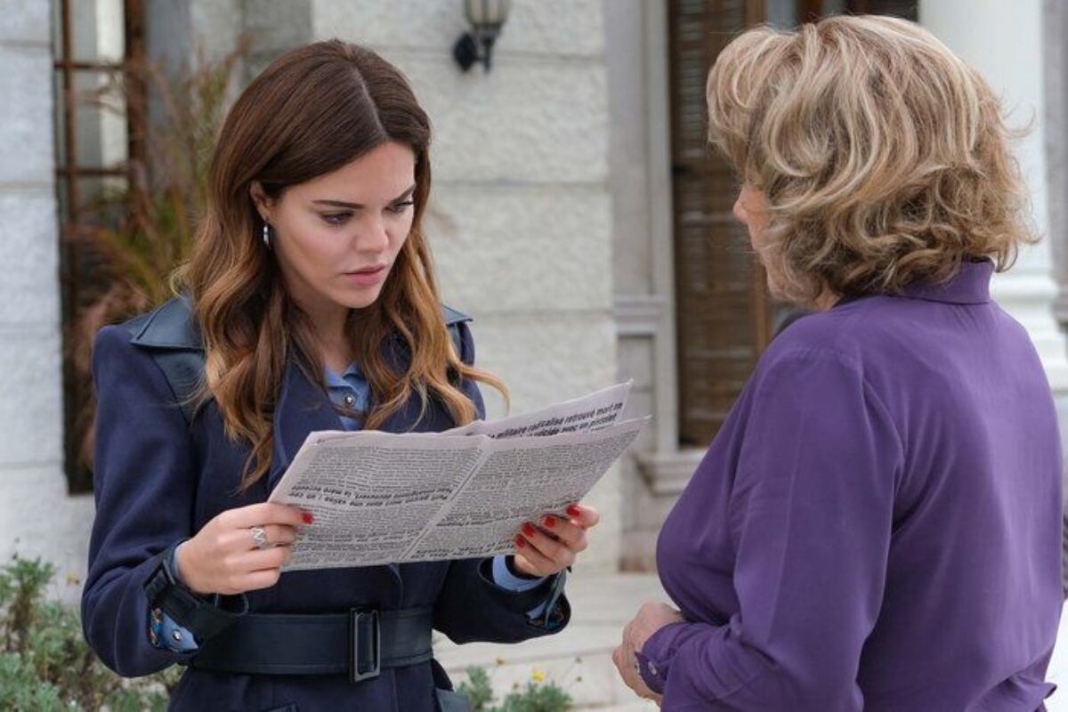 Züleyha leyendo sobre la verdadera identidad de Mehmet Kara (Foto: Tims & B Productions)