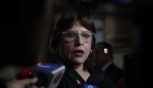 ¡Golpe en el Congreso! Inhabilitan por 10 años a fiscal Delia Espinoza tras segunda votación que volteó el resultado