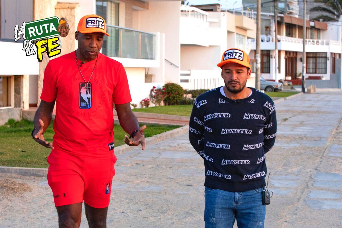 Reimond Manco reflexiona junto a 'Cuto' Guadalupe (Foto: GEC)