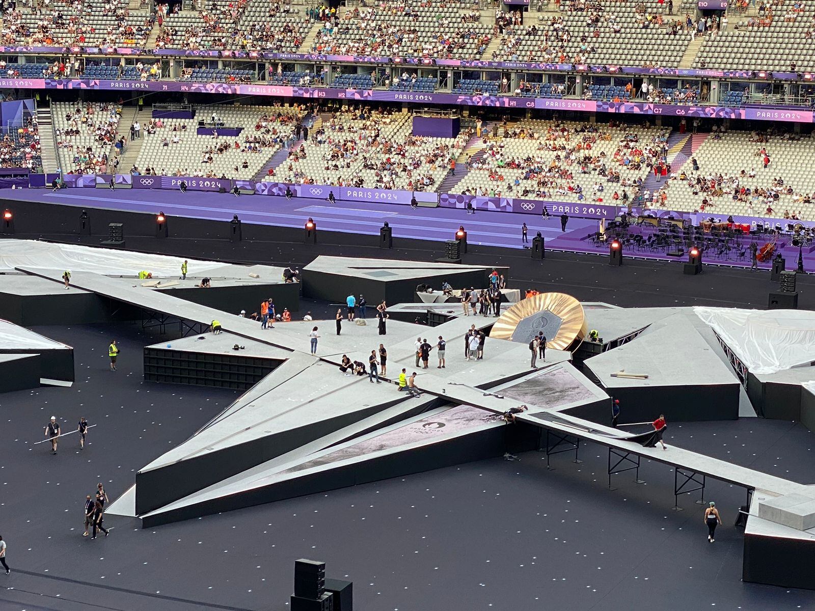 Stade de France se va llenando para presenciar una verdadera fiesta (Foto: AFP)