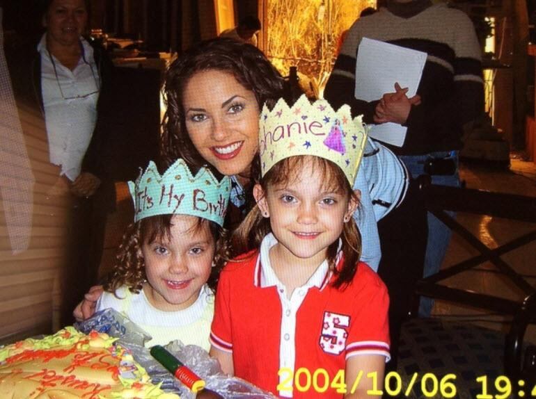 Kristel Casteele tiene una hermana gemela que se llama Stephanie. (Foto: Univision)