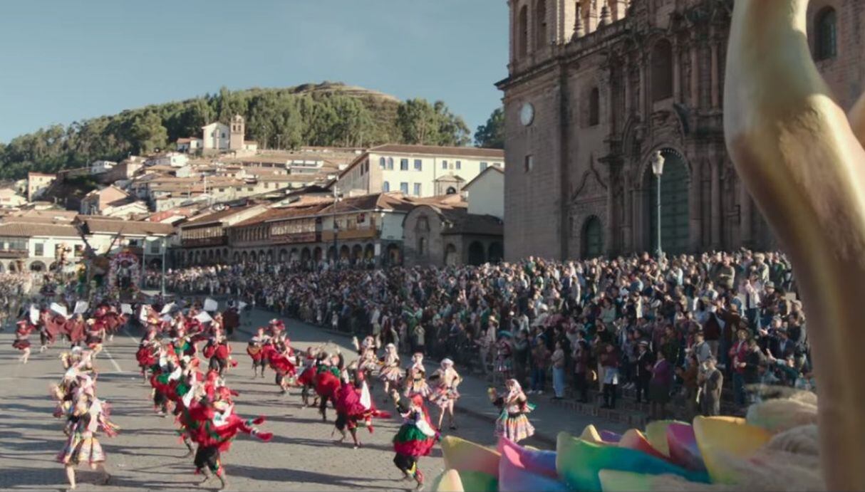 La Plaza de Armas de Cusco y Sacsayhuamán aparecen en el tráiler oficial de “Transformers: Rise of the Beasts”. (Foto: Captura)