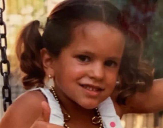 Rosalía cuando era una niña. (Foto: Rosalía/Instagram)