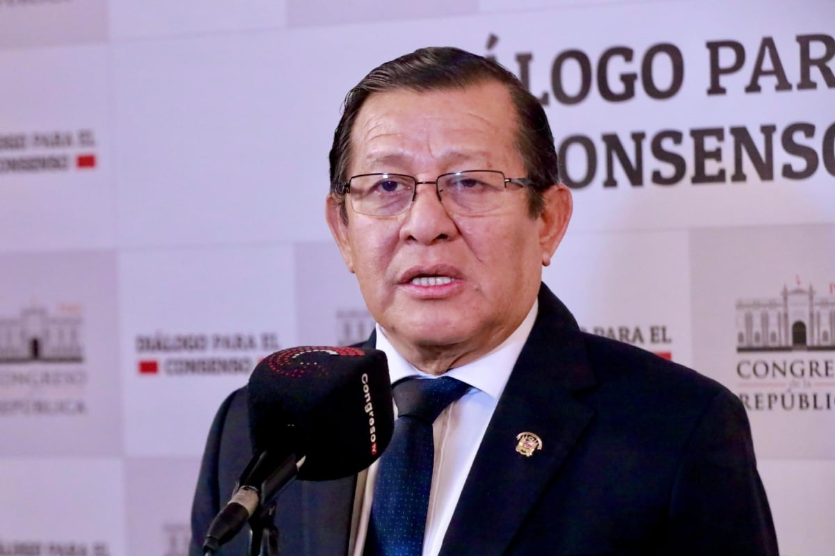 Congresista Eduardo Salhuana