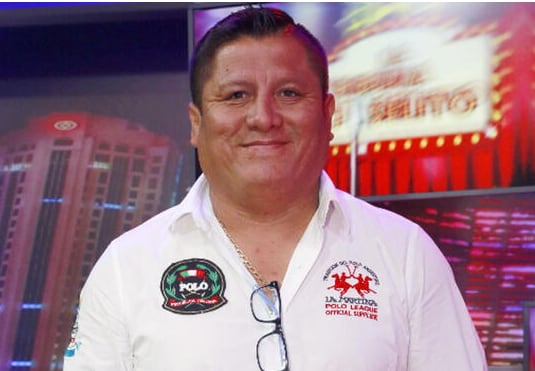 Robert Muñoz, ‘Clavito y su Chela’