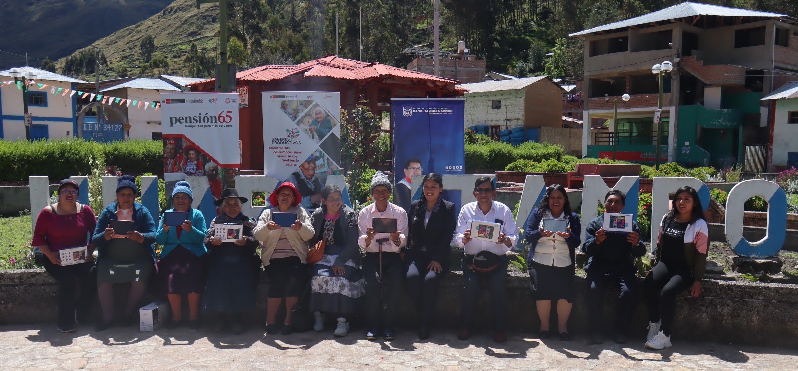 Midis inicia proceso de alfabetización digital en la región de Pasco.