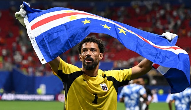 Vozinha, arquero de Cabo Verde, llegará a Colo Colo. (Foto: AFP)