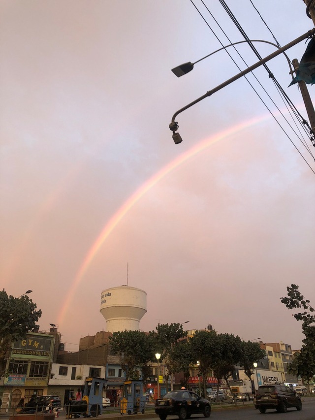Arcoíris en Lima. Foto: Twitter