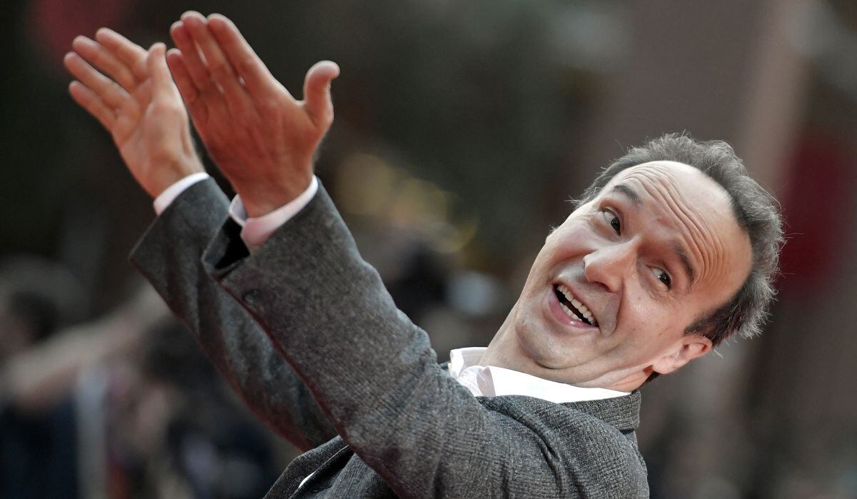 El director y actor italiano Roberto Benigni posa en la alfombra roja durante el 11º Festival de Cine de Roma el 23 de octubre de 2016 en Roma (Foto: Tiziana Fabi / AFP)