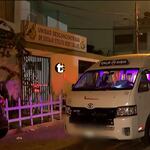 ¡Sicario disparó 13 veces contra combi! Chofer herido aceleró para salvar a sus pasajeros y atropelló a uno en La Perla
