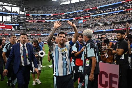 ¡De la mano de Messi! Con dos goles más de ‘Leo’, Argentina ganó 2-0 y avanza en el Mundial 2026