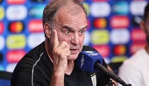 Mi teoría es que Marcelo Bielsa está ‘cocinado’ con aval de la Asociación Uruguaya de Fútbol