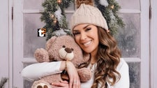 Silvia Cornejo hizo su sesión de fotos navideñas y su esposo Jean Paul Gabuteau brilló por su ausencia