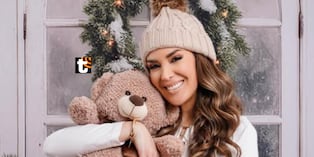 Silvia Cornejo en sesión de fotos por Navidad.